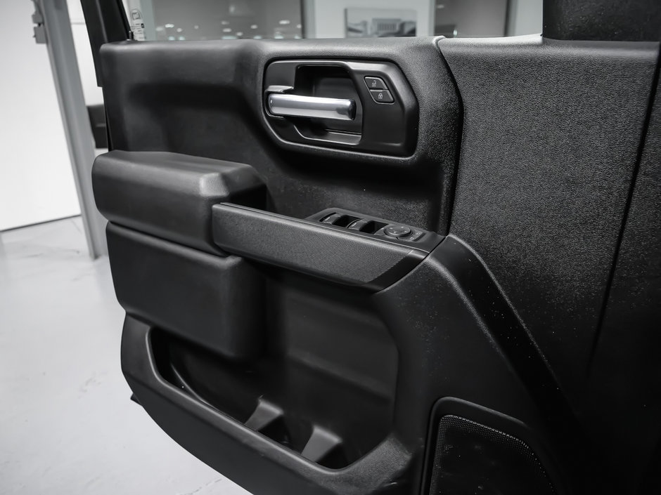 Chevrolet Silverado 1500 CUSTUM 2022-17