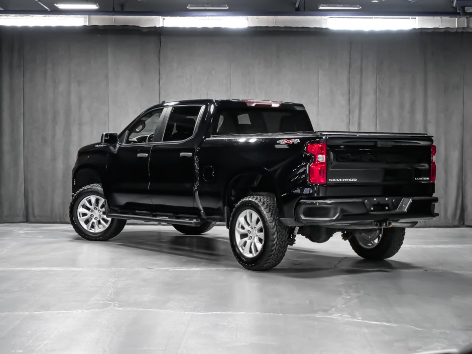 Chevrolet Silverado 1500 CUSTUM 2022-3