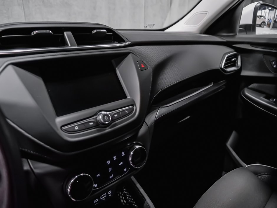 2023 Chevrolet Trailblazer LT APPLE CAR PLAY SIÈGES CHAUFFANT-9