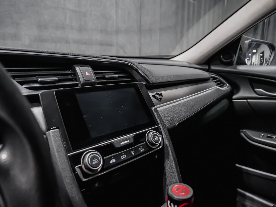 2017 Honda Civic Sedan LX-9