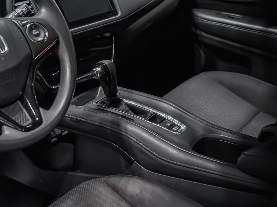 Honda HR-V LX 2017-8