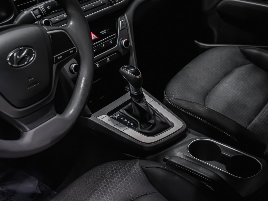2017 Hyundai Elantra LE SIÈGES CHAUFFANT CRUISE CONTROL-6