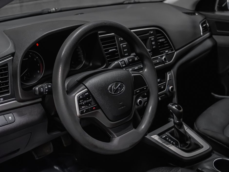 2017 Hyundai Elantra LE SIÈGES CHAUFFANT CRUISE CONTROL-7