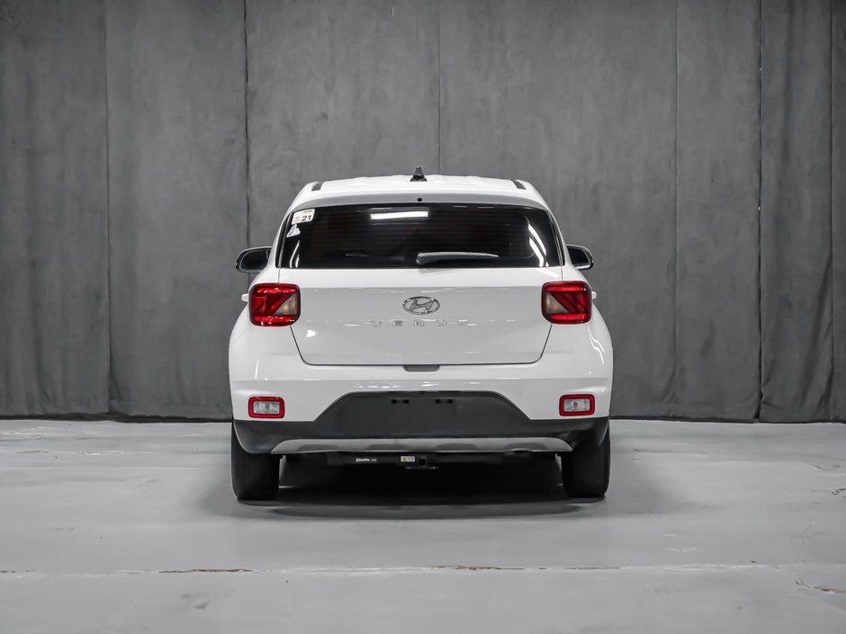 2022 Hyundai Venue ESSENTIAL-5
