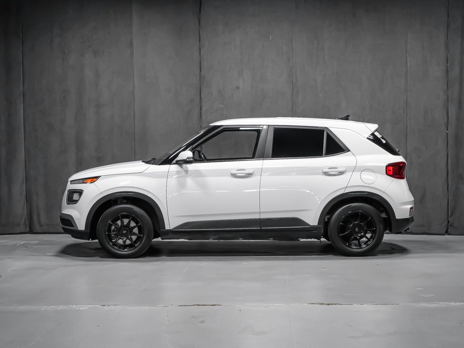 2022 Hyundai Venue ESSENTIAL-3