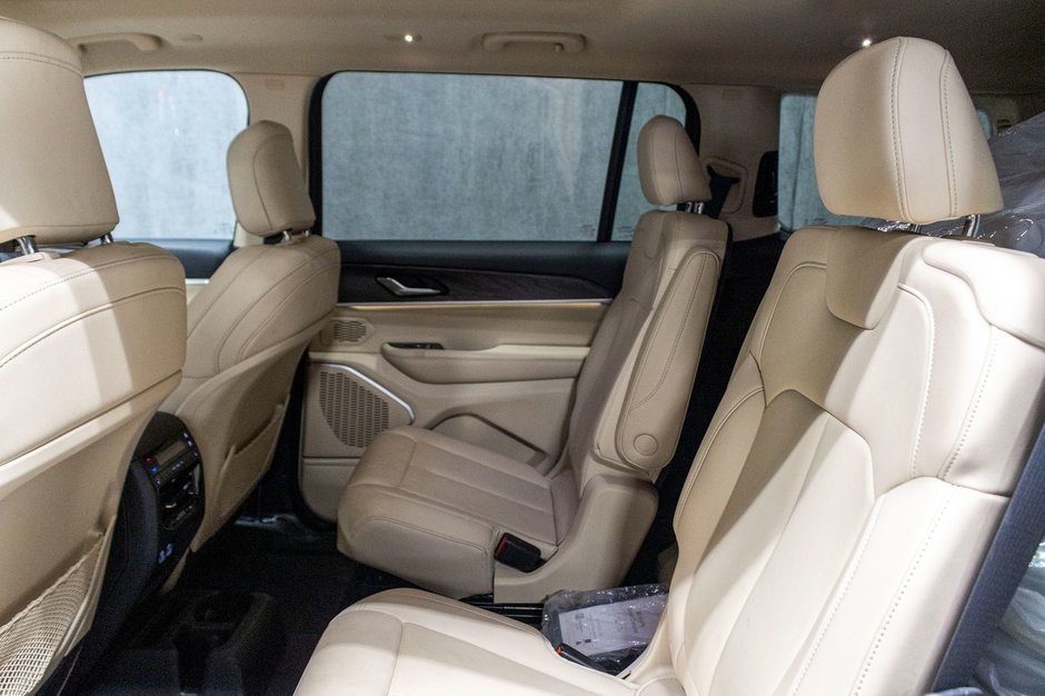 Jeep Grand Cherokee L LIMITED 2021-21