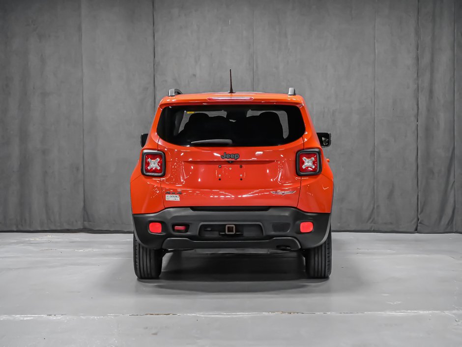 2016 Jeep Renegade Trailhawk-5