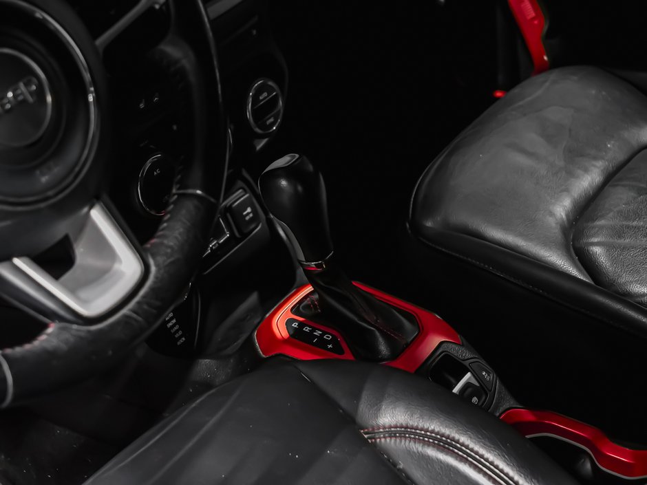 2016 Jeep Renegade Trailhawk-9