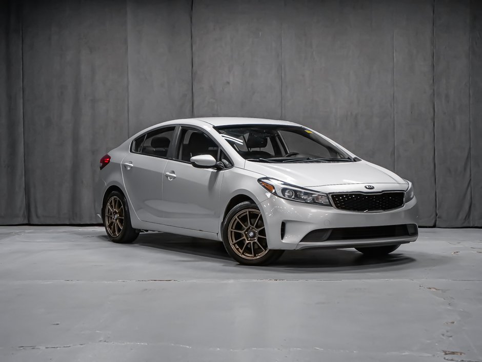 Kia Forte LX MANUEL 2018-1