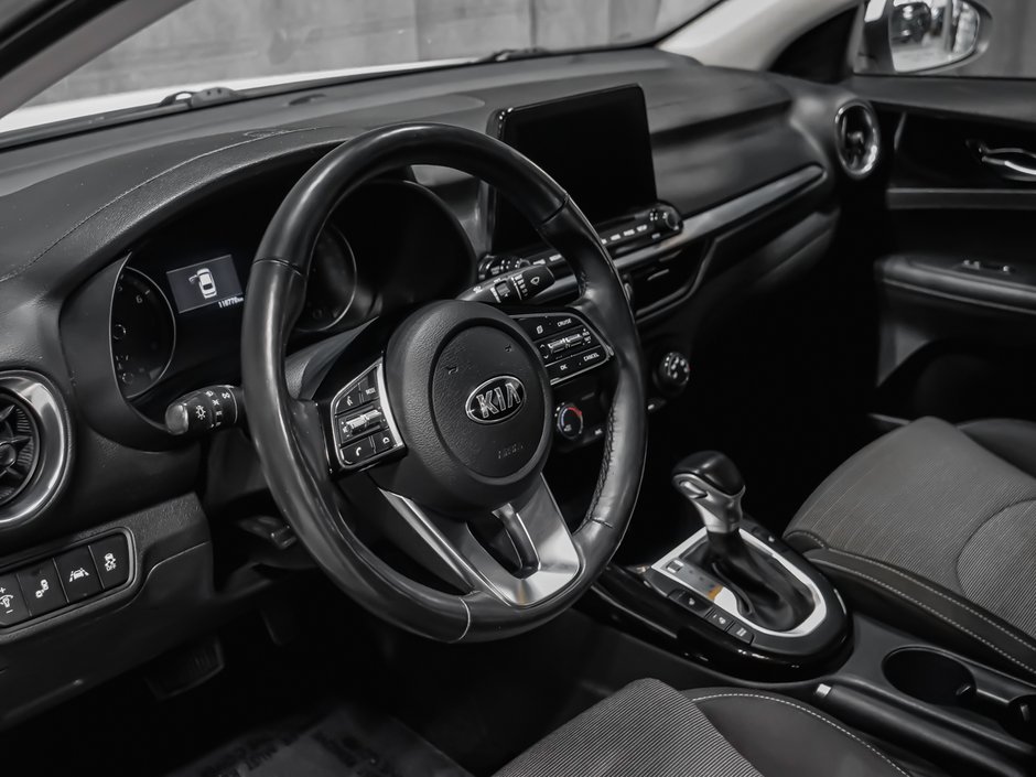 Kia Forte EX TOIT OUVRANT CAMERA RECUL AUTOMATIQUE 2021-8