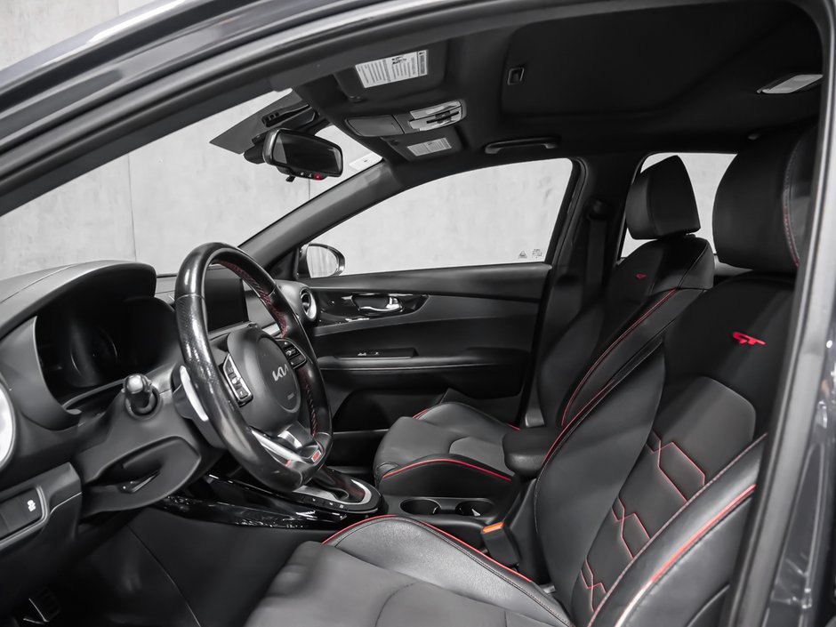 Kia Forte5 GT 2023-16