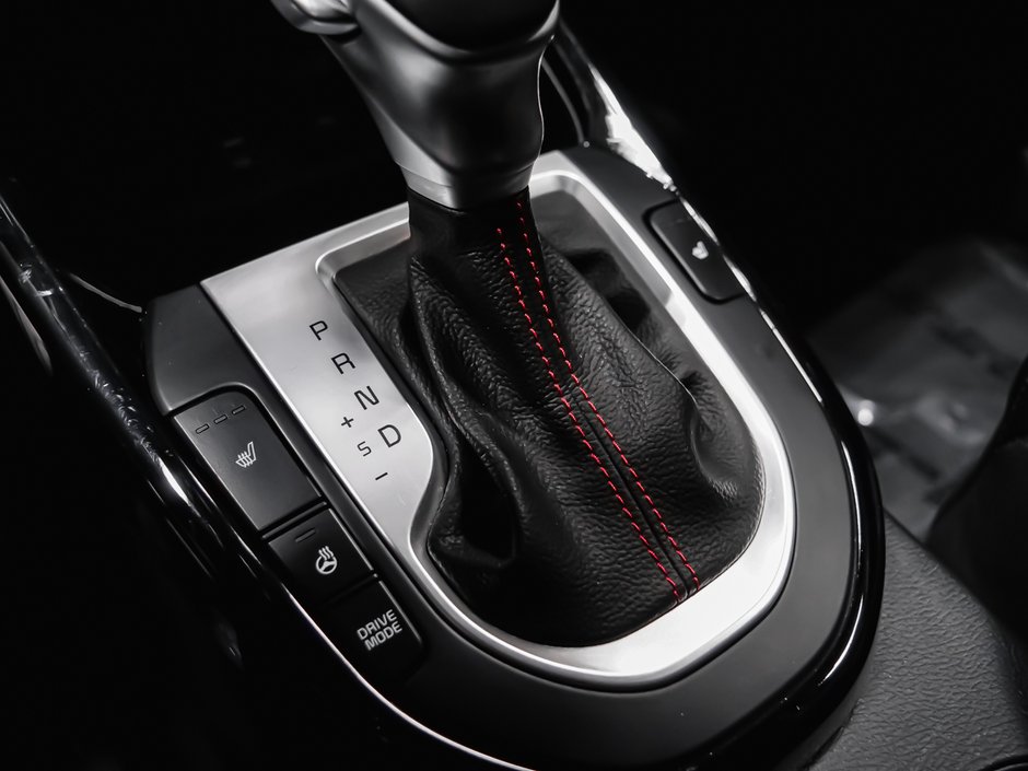 Kia Forte5 GT 2023-13