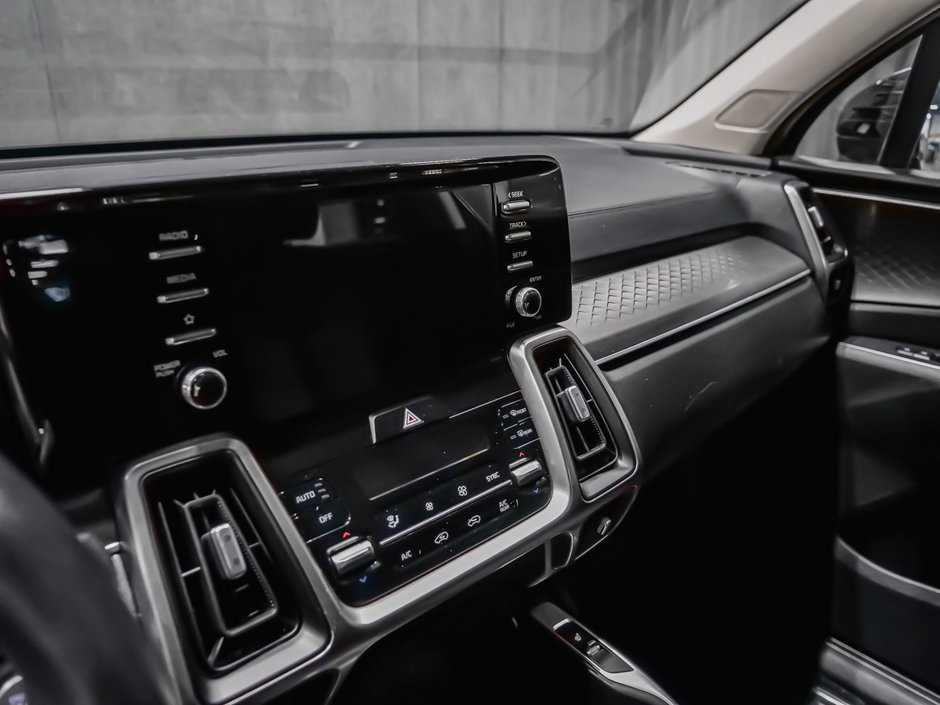 Kia Sorento X-LINE APPLE CAR PLAY VOLANT CHAUFFANT 2023-10