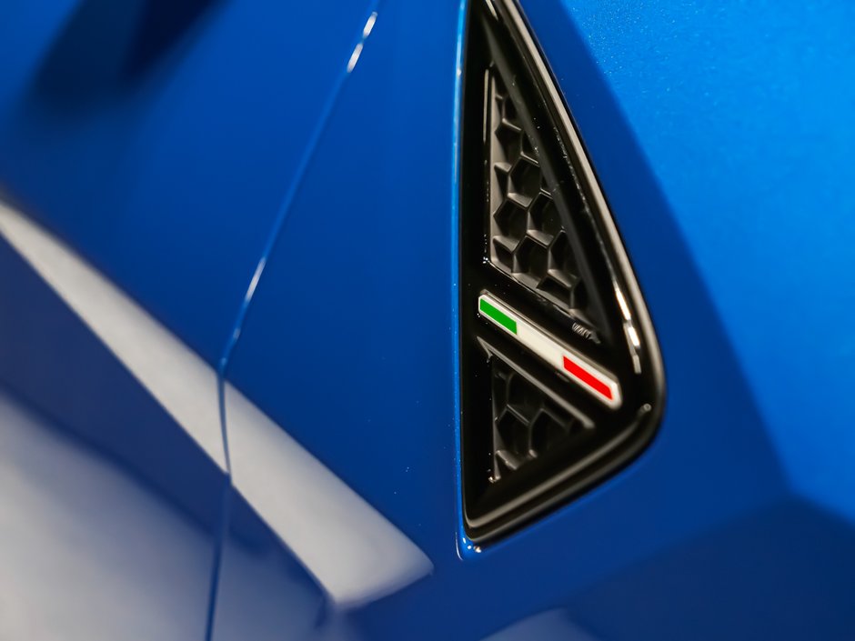 Lamborghini Urus  2020-44