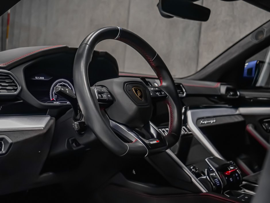 Lamborghini Urus  2020-49