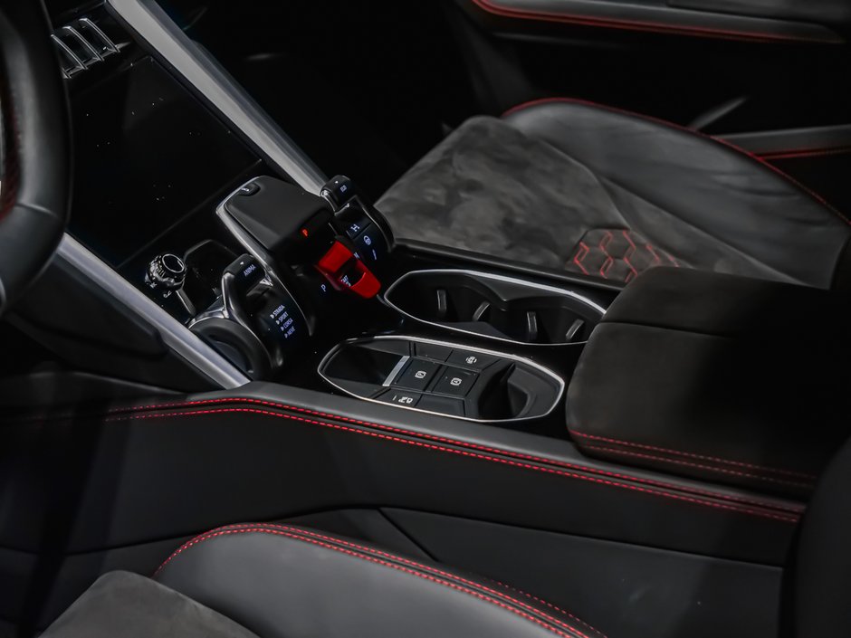 Lamborghini Urus  2020-21