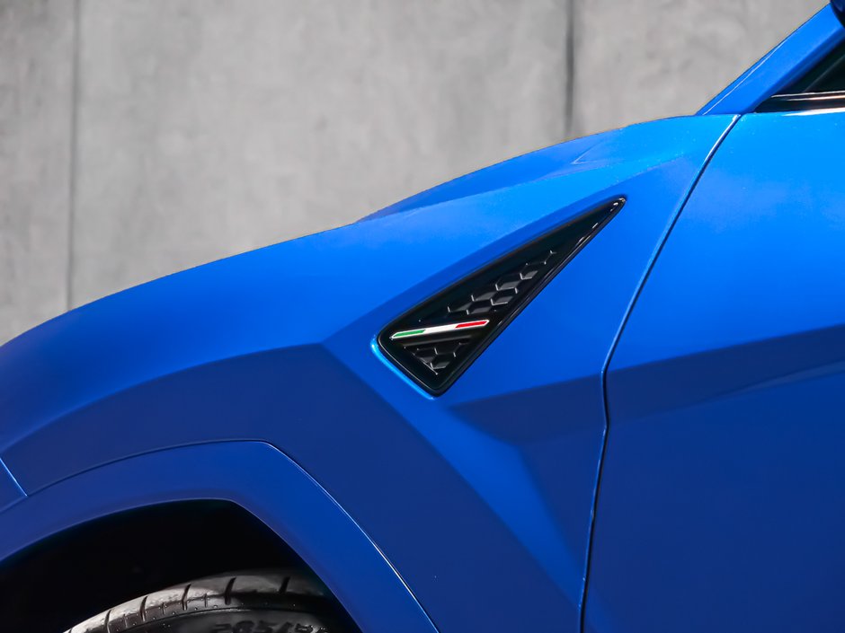 Lamborghini Urus  2020-8