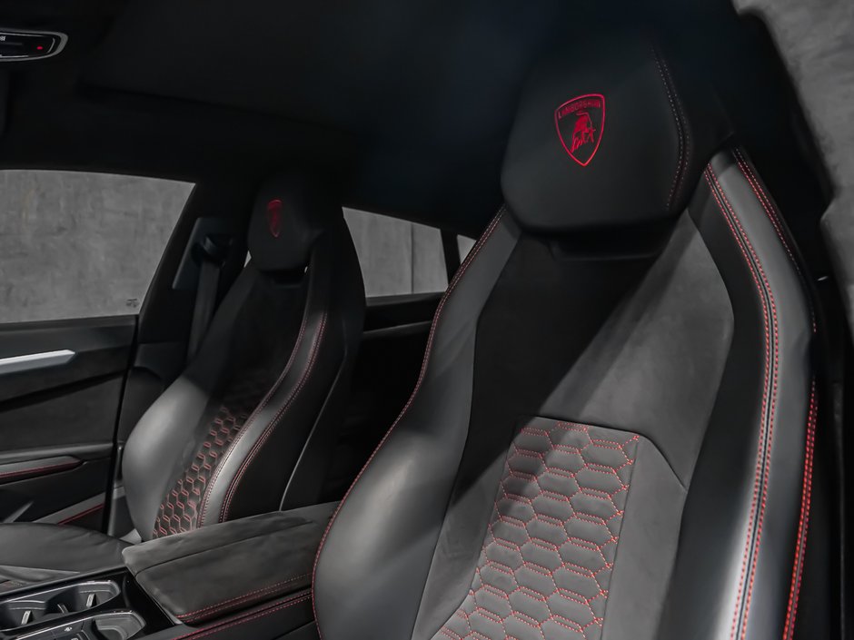 Lamborghini Urus  2020-52