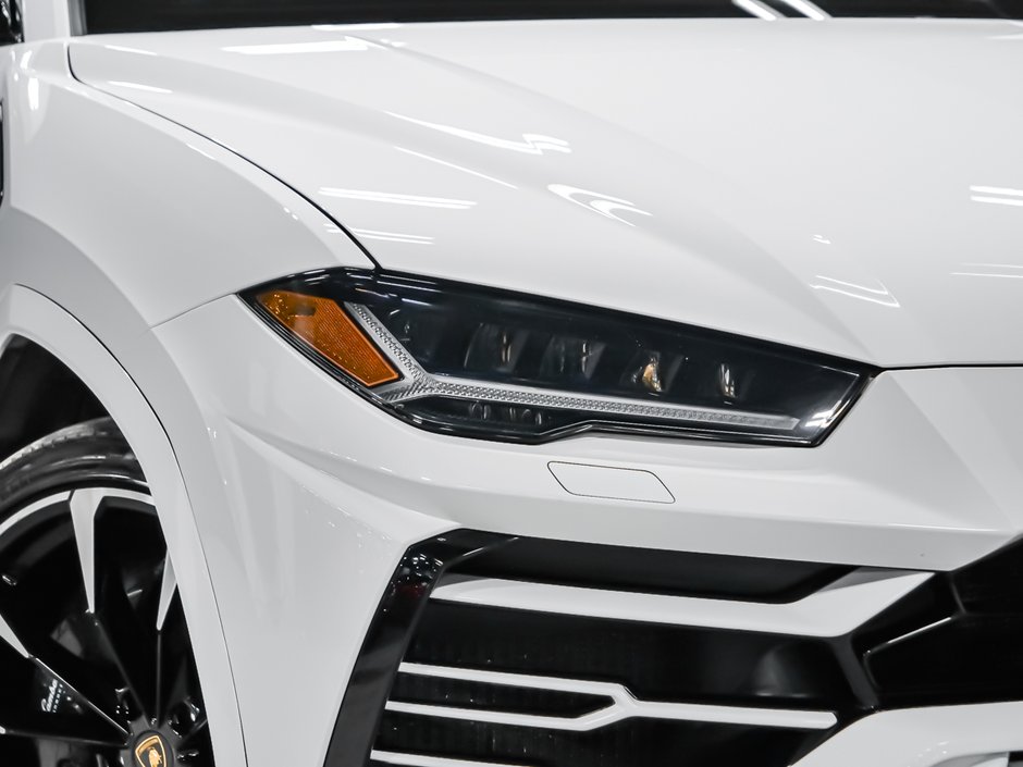 Lamborghini Urus  2022-19