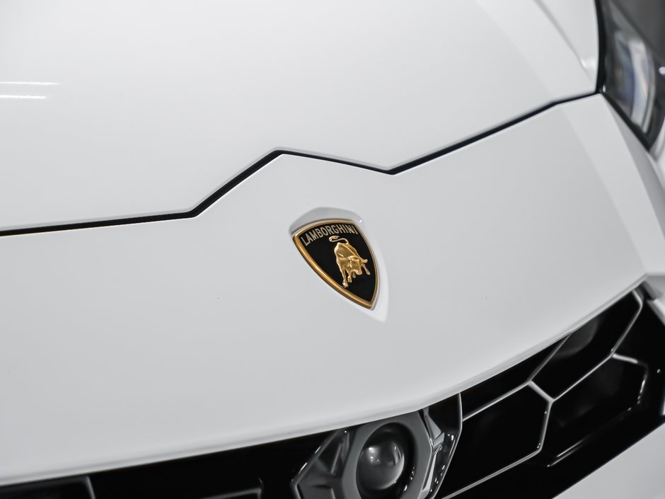 Lamborghini Urus  2022-20