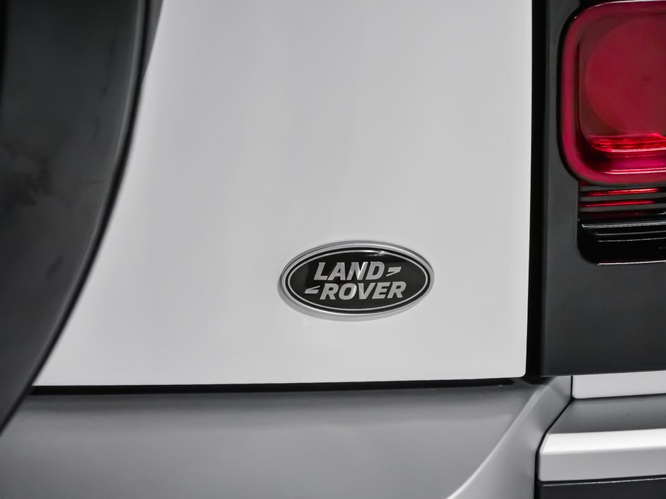 Land Rover Defender SE, 3D CAMERA, PIVI PRO, DEL LIGHT, 8 SPEED 2023-7