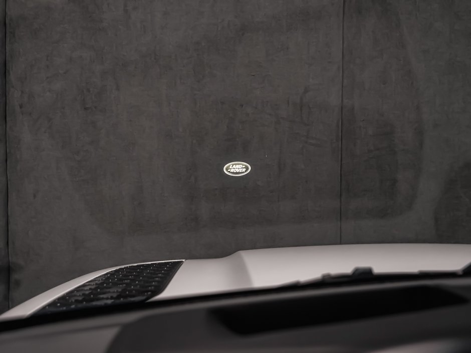 Land Rover Defender SE, 3D CAMERA, PIVI PRO, DEL LIGHT, 8 SPEED 2023-24