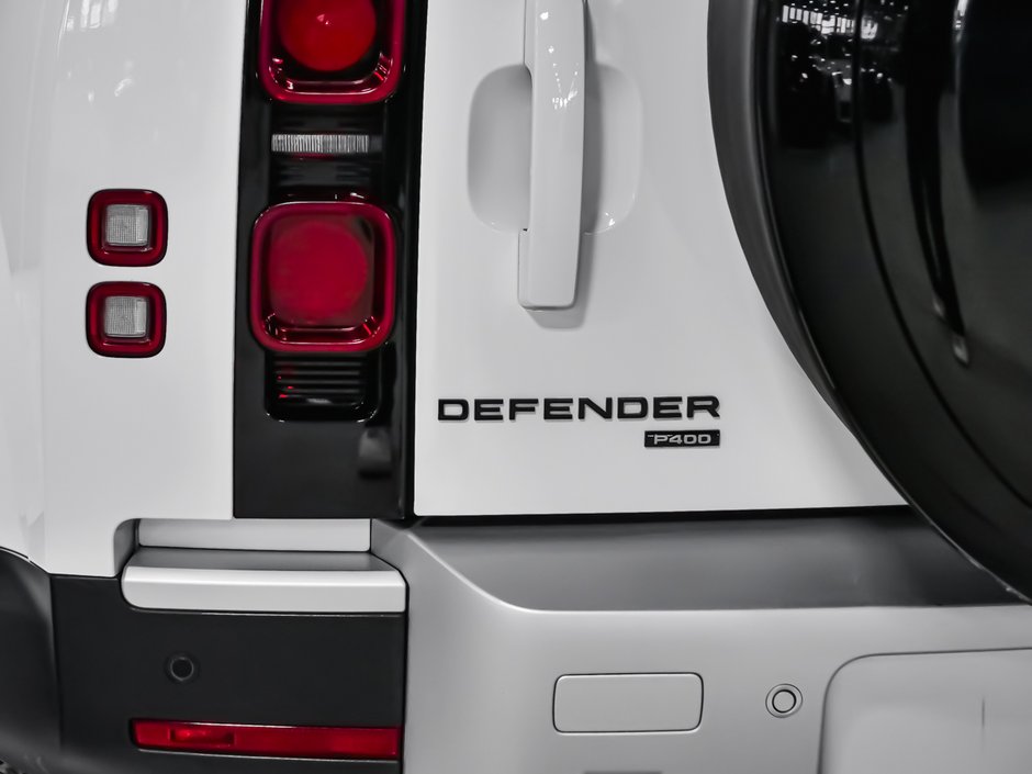 Land Rover Defender SE, 3D CAMERA, PIVI PRO, DEL LIGHT, 8 SPEED 2023-6