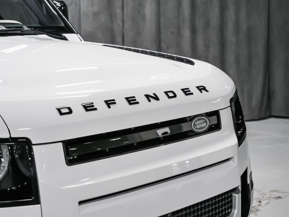 Land Rover Defender SE, 3D CAMERA, PIVI PRO, DEL LIGHT, 8 SPEED 2023-29