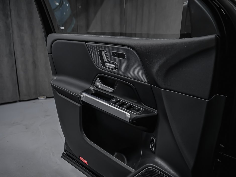 Mercedes-Benz EQB 350 2023-9