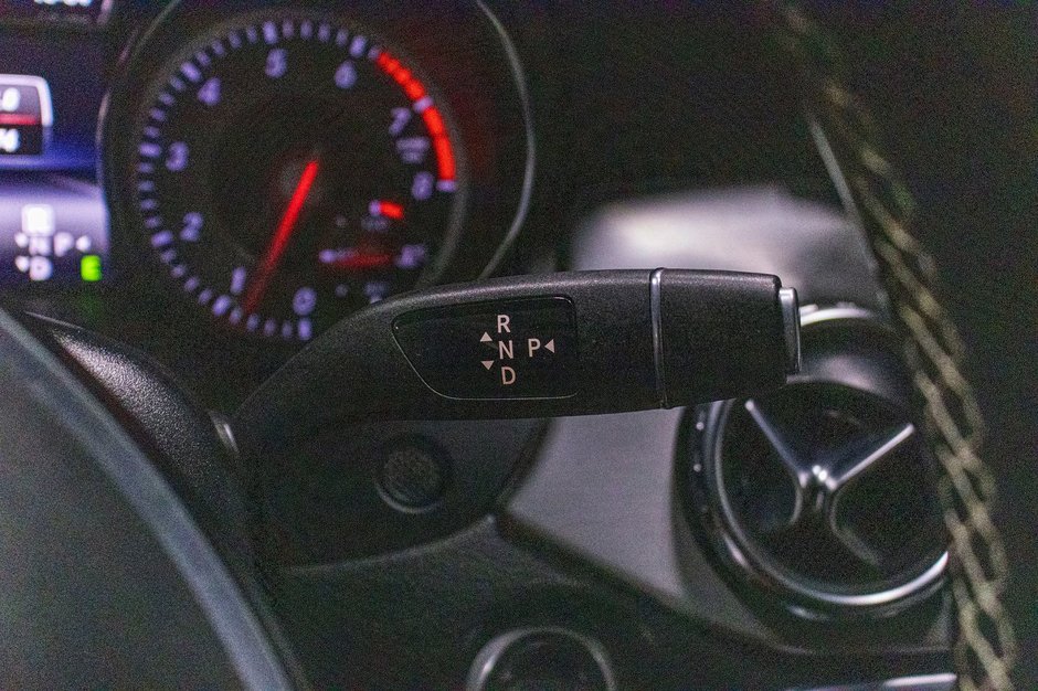 Mercedes-Benz GLA-Class GLA 250 2015-16