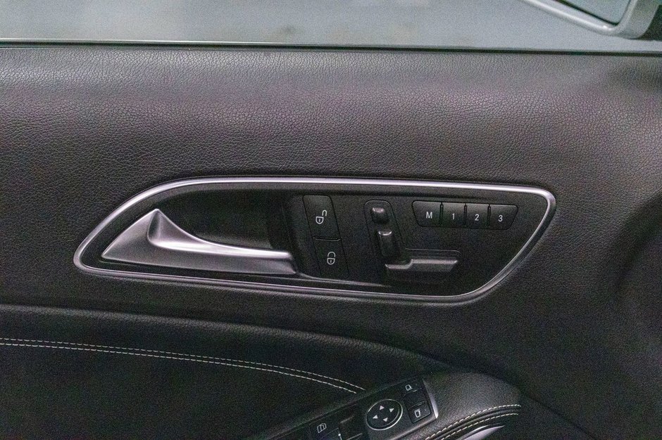 Mercedes-Benz GLA-Class GLA 250 2015-22
