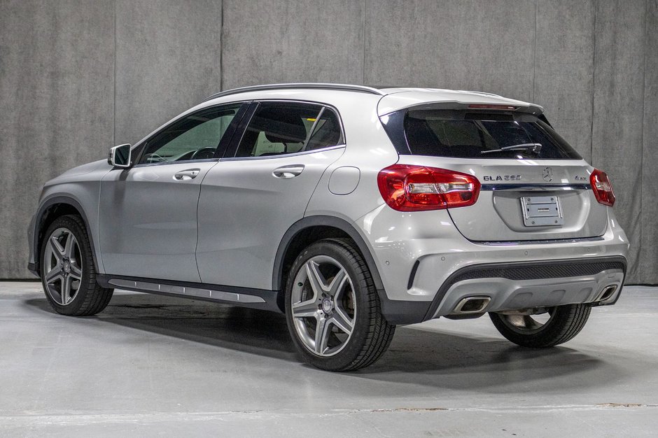 Mercedes-Benz GLA-Class GLA 250 2015-6