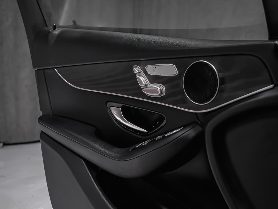 Mercedes-Benz GLC 300 2019-9