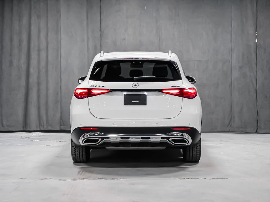 Mercedes-Benz GLC 300 4MATIC 2024-4
