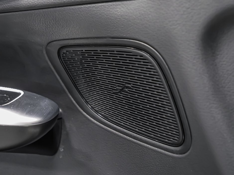 Mercedes-Benz GLC 300 4MATIC 2024-11