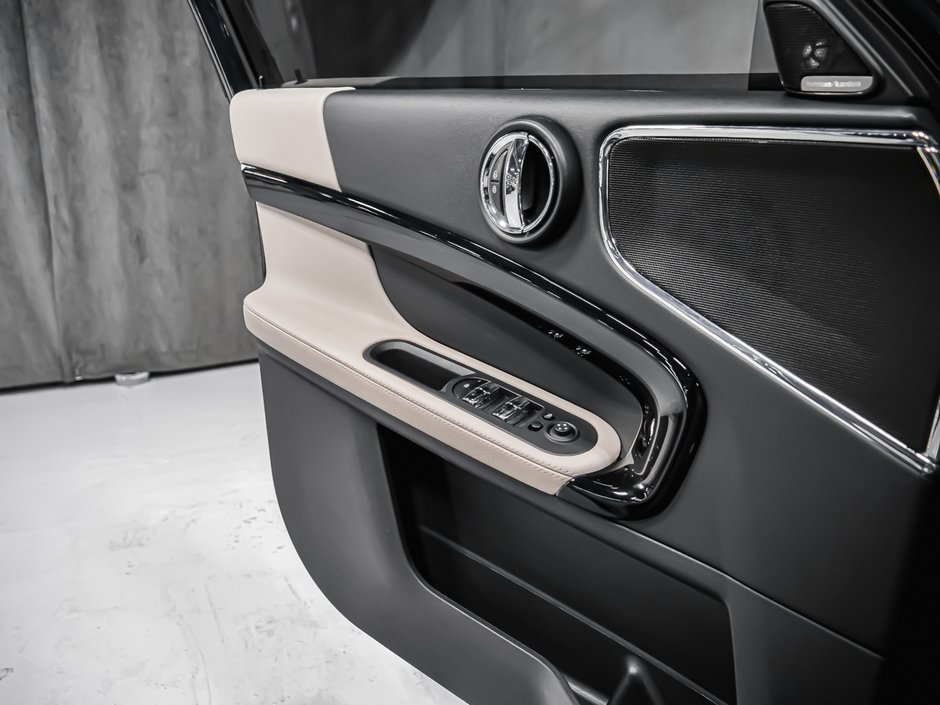2023 MINI Countryman John Cooper Works-10