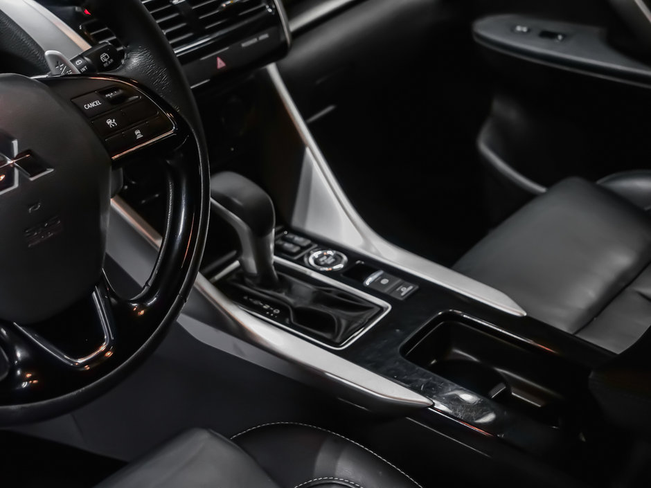 2023 Mitsubishi ECLIPSE CROSS-7