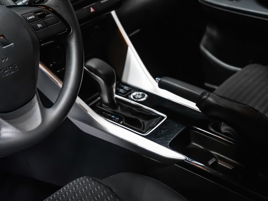 2023 Mitsubishi ECLIPSE CROSS ES-4