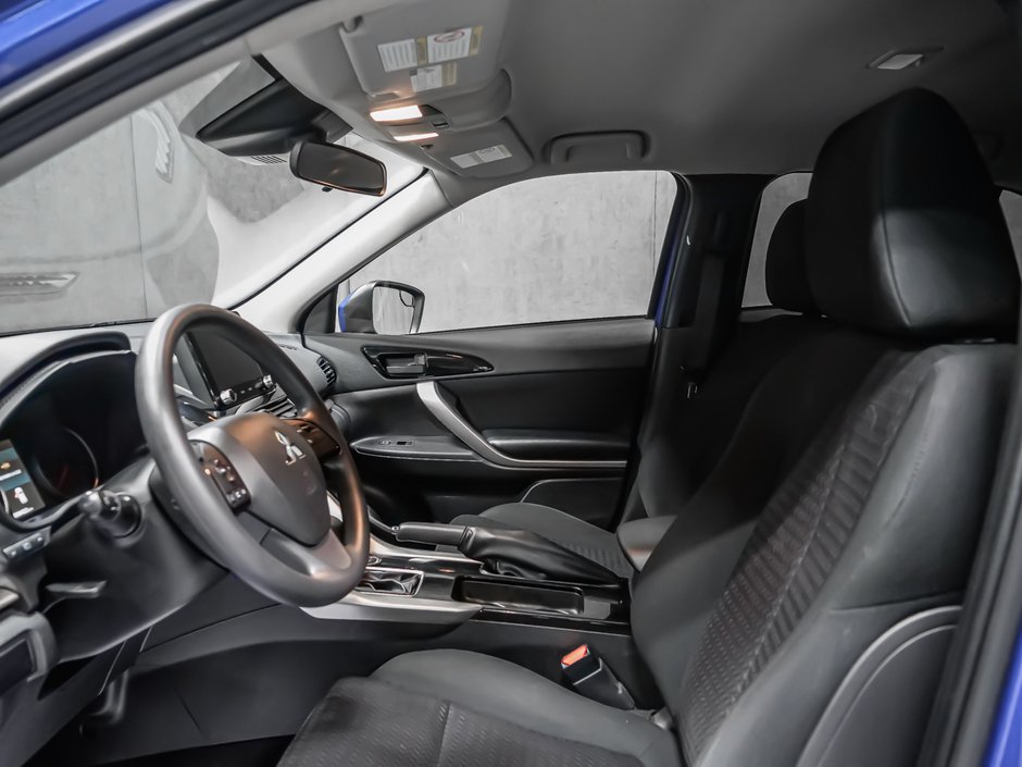 2023 Mitsubishi ECLIPSE CROSS ES-9