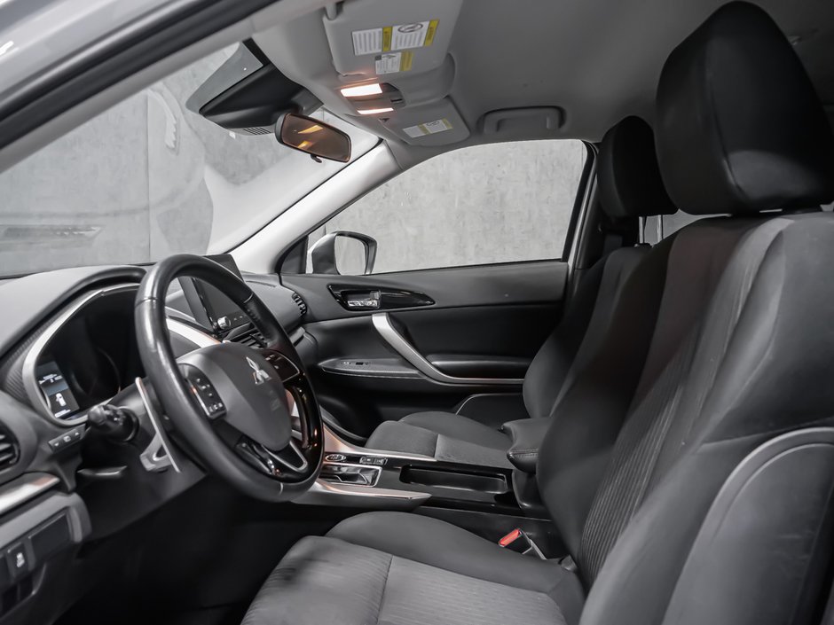 2023 Mitsubishi Eclipse Cross-11