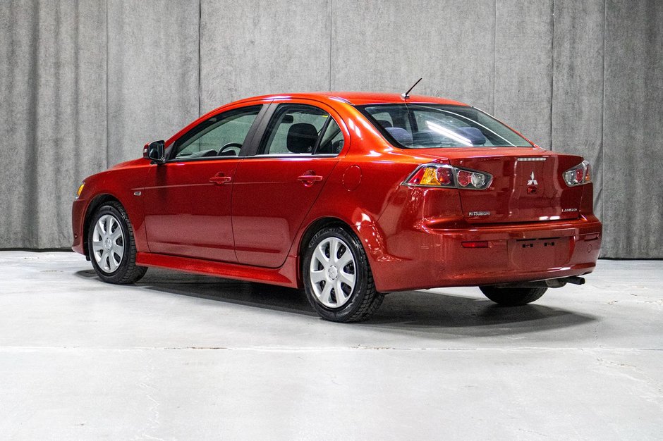 Mitsubishi Lancer ES 2017-4