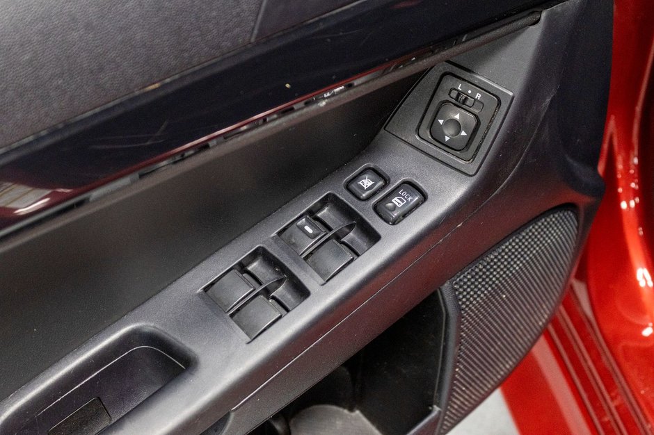 Mitsubishi Lancer ES 2017-15