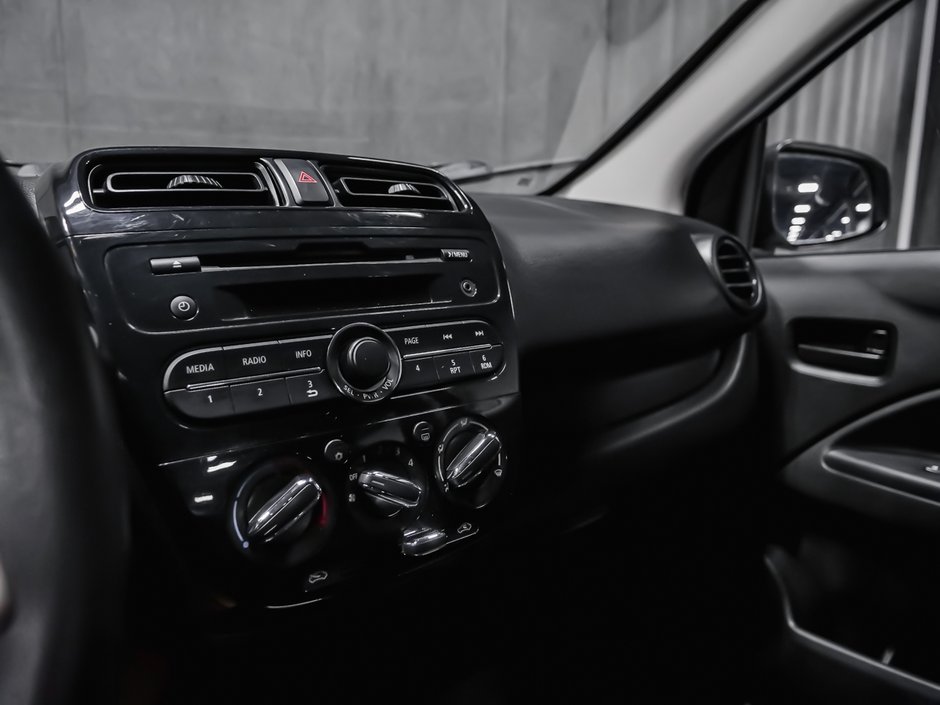 Mitsubishi MIRAGE G4 ES 2017-10
