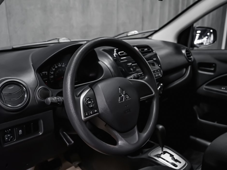 Mitsubishi MIRAGE G4 ES 2017-8