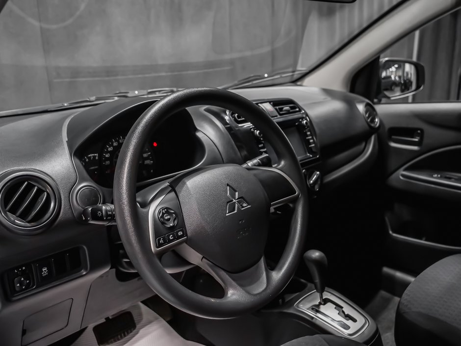 Mitsubishi Mirage ES 2018-8