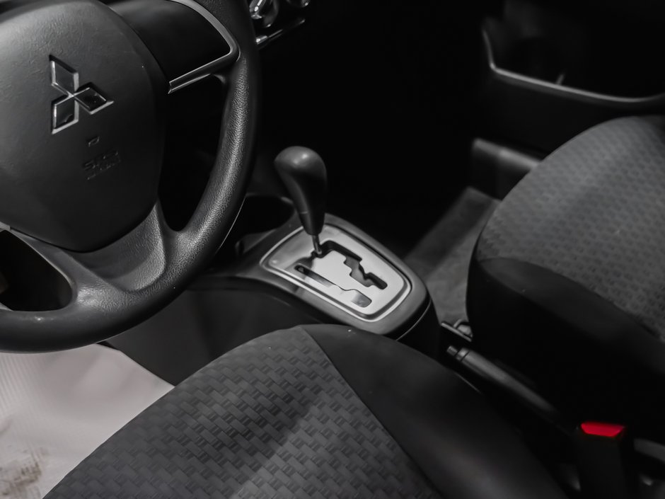 Mitsubishi Mirage ES 2018-7