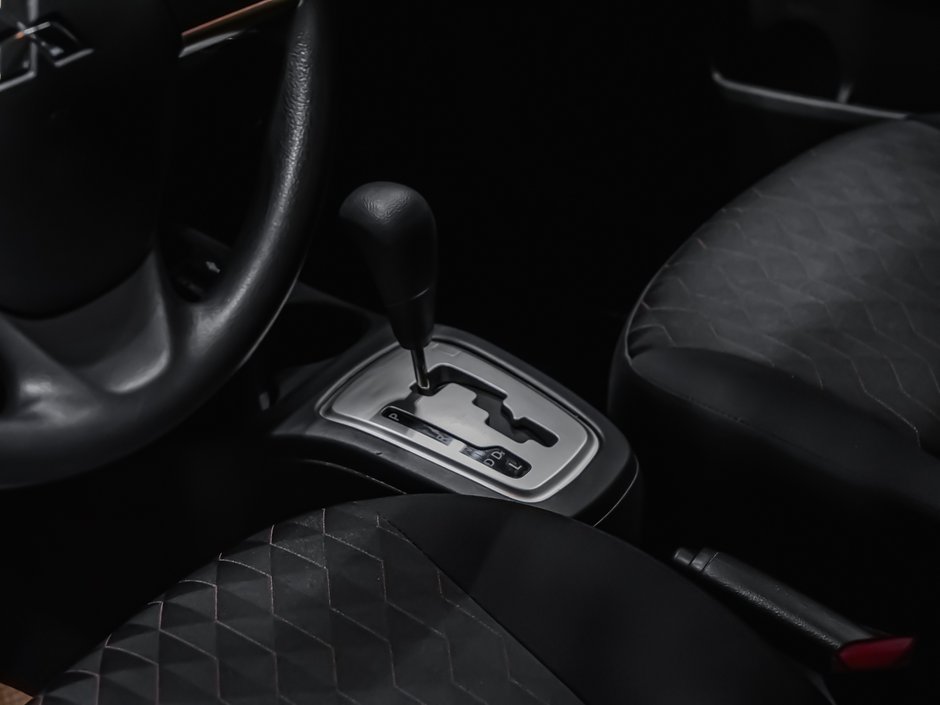 2024 Mitsubishi Mirage ES-8