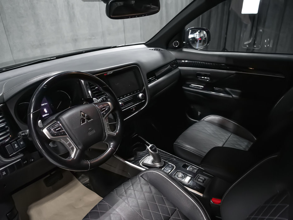 2020 Mitsubishi OUTLANDER PHEV GT-10