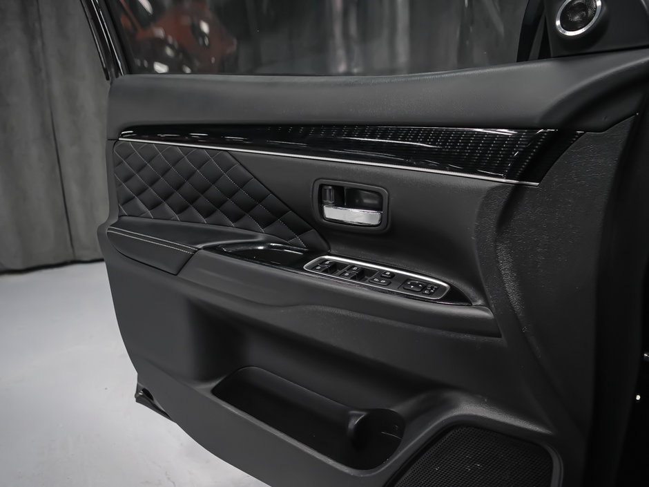 2020 Mitsubishi OUTLANDER PHEV GT-13