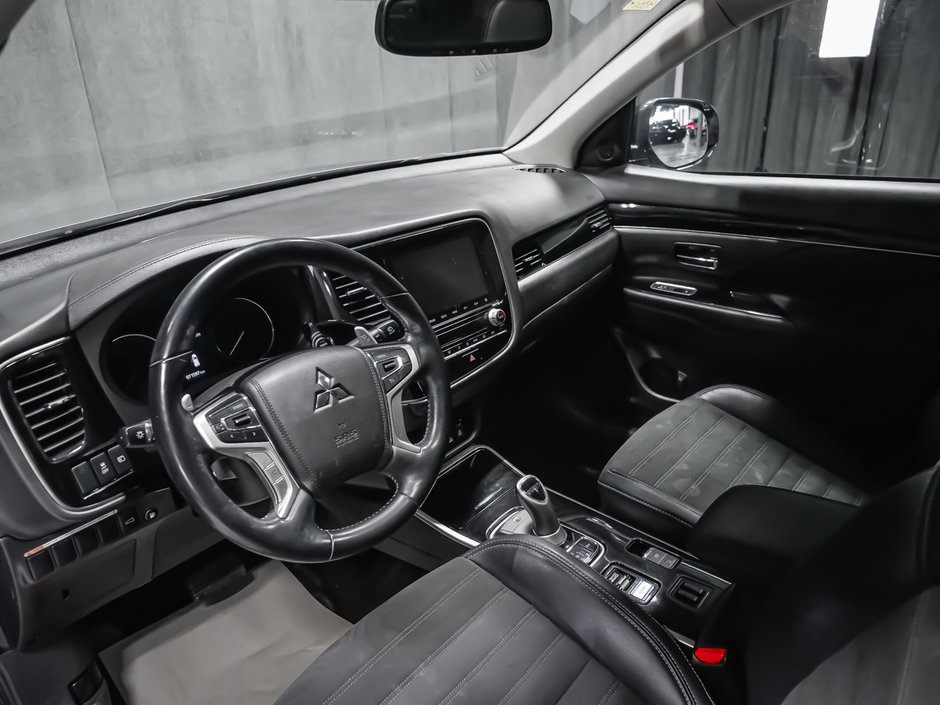 Mitsubishi OUTLANDER PHEV GT 2022-8